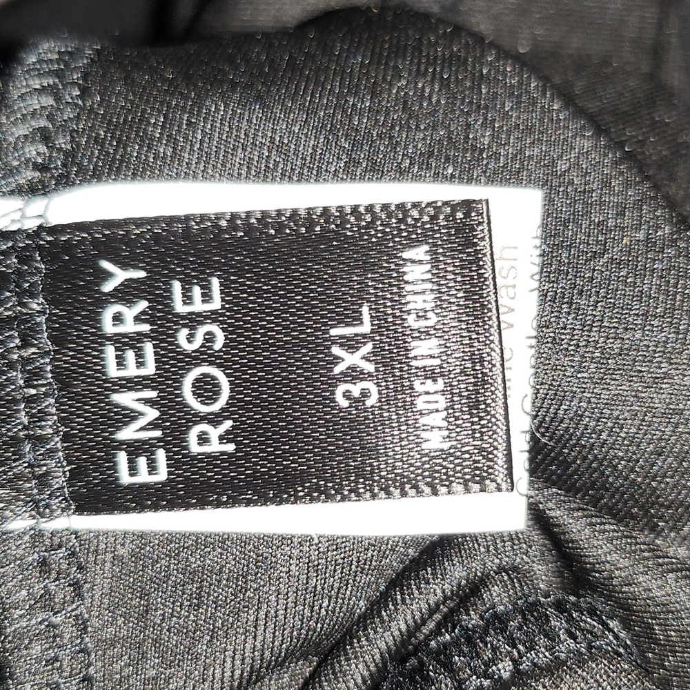 Emery Rose cropped pants - Picture 3 of 4
